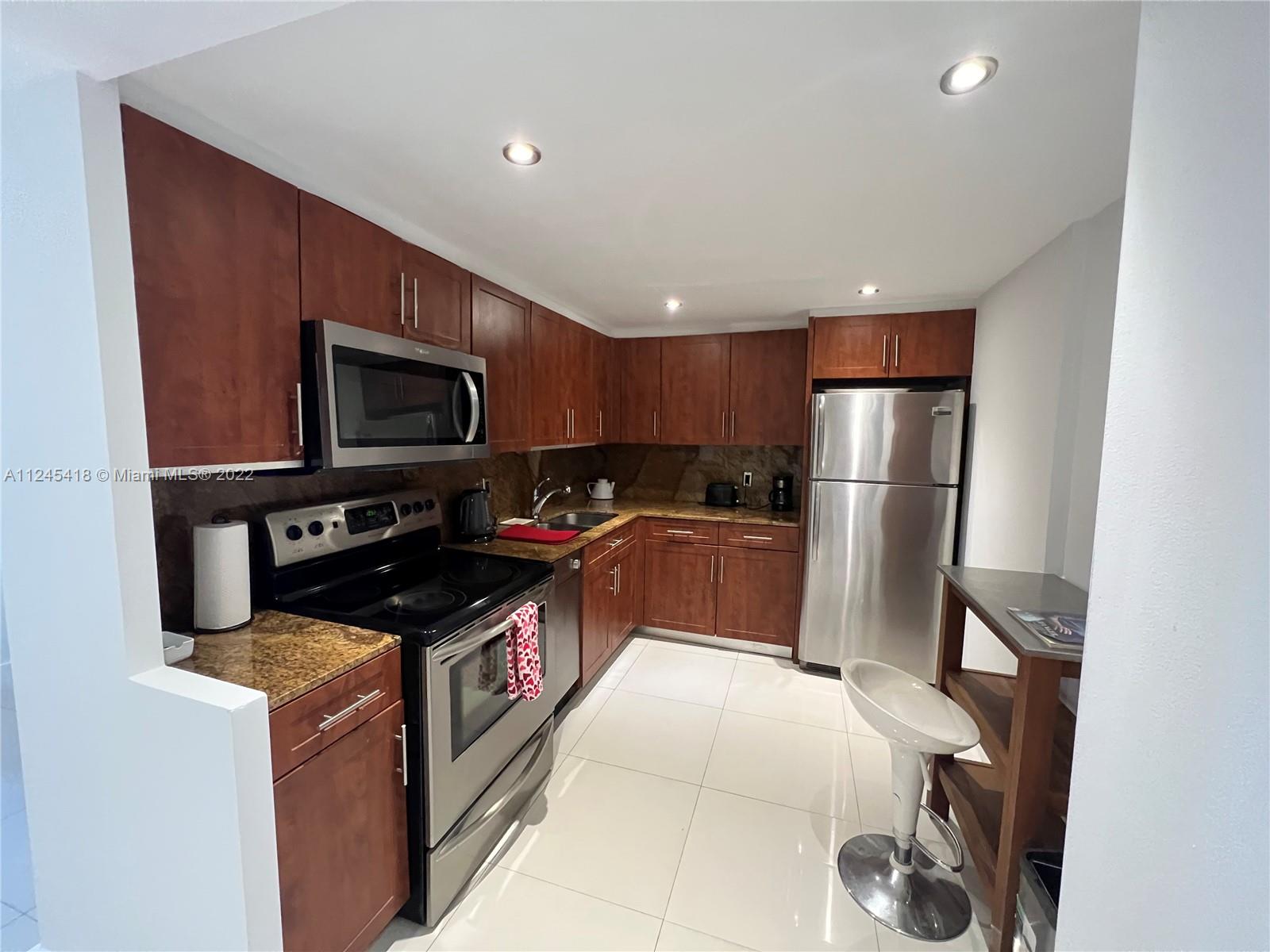 5161 Collins Ave 309