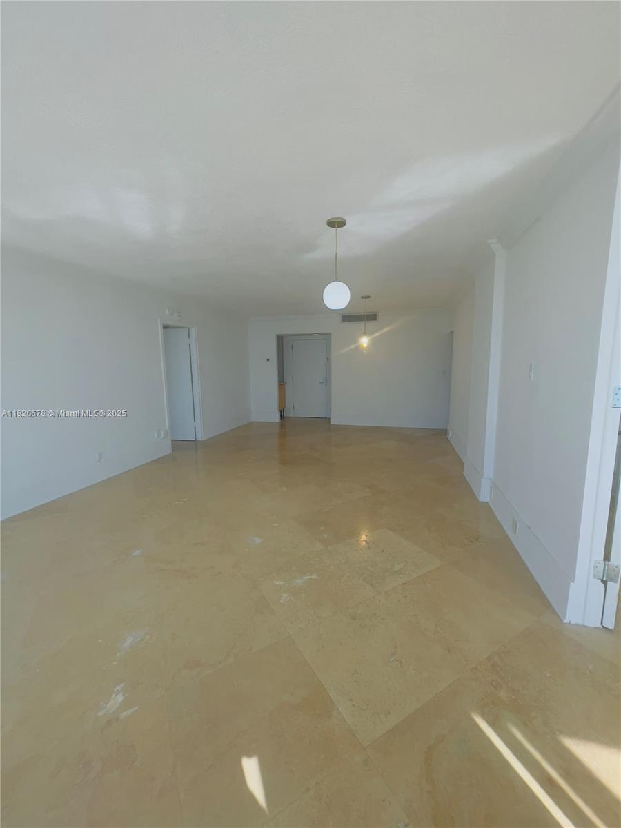 THE PALM BAY YACHT CLUB C - Residential