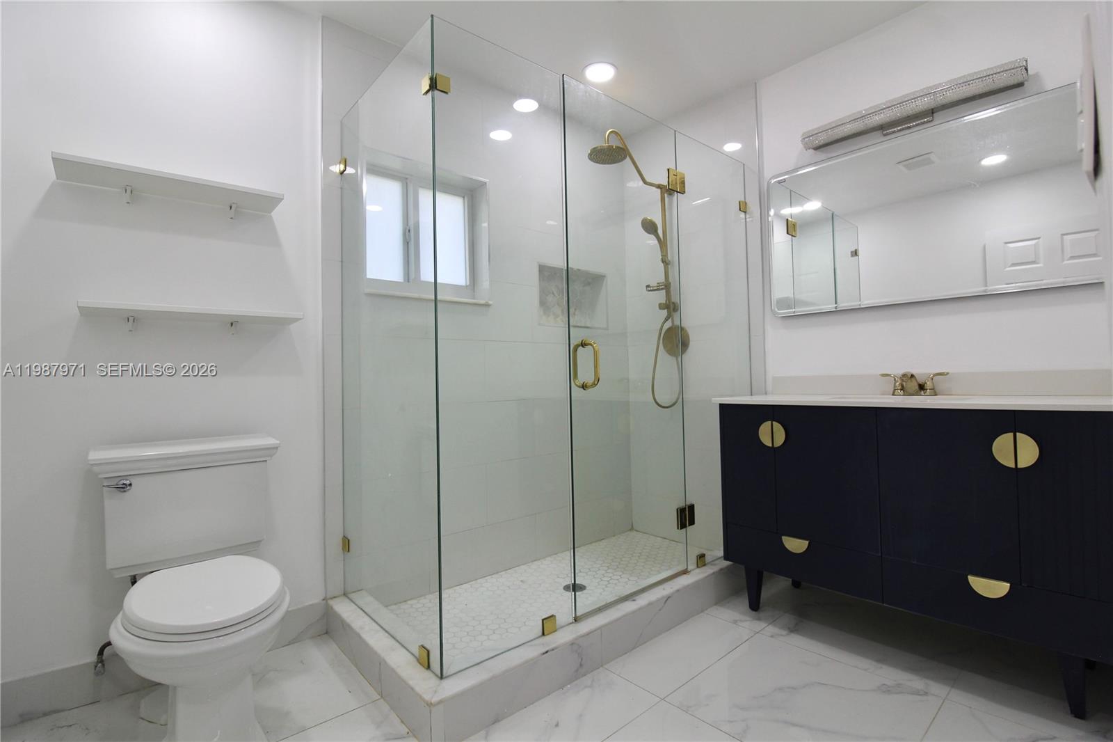 OAKLAND HILLS 6 SEC - Residential