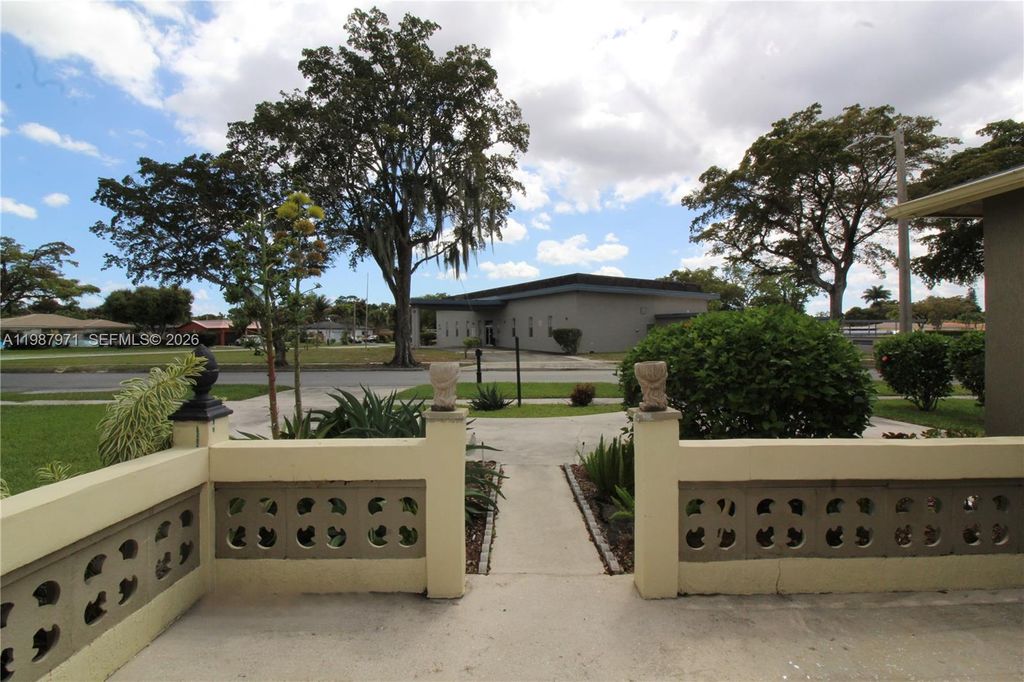 Photo of 5160 SW 8th St, Margate, FL 33068 (MLS # A11987971)