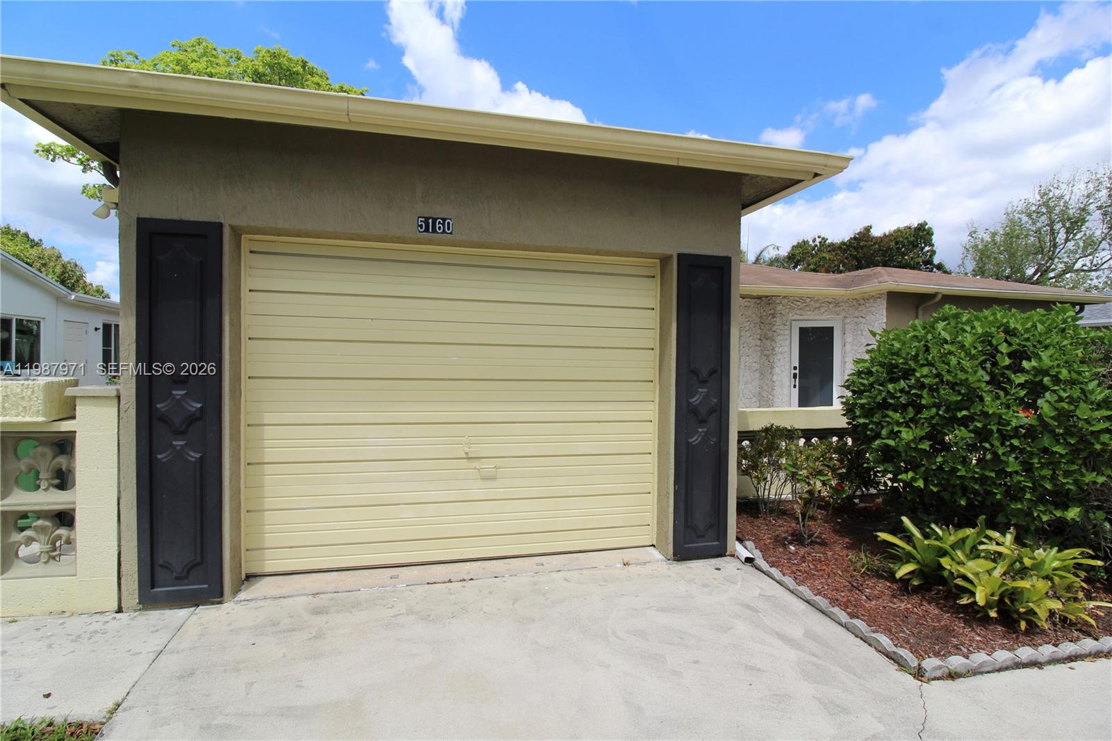 OAKLAND HILLS 6 SEC - Residential