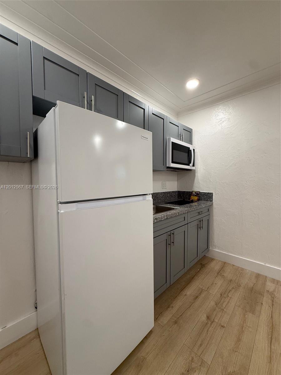 LITTLE RIVER GARDENS - Residential Lease