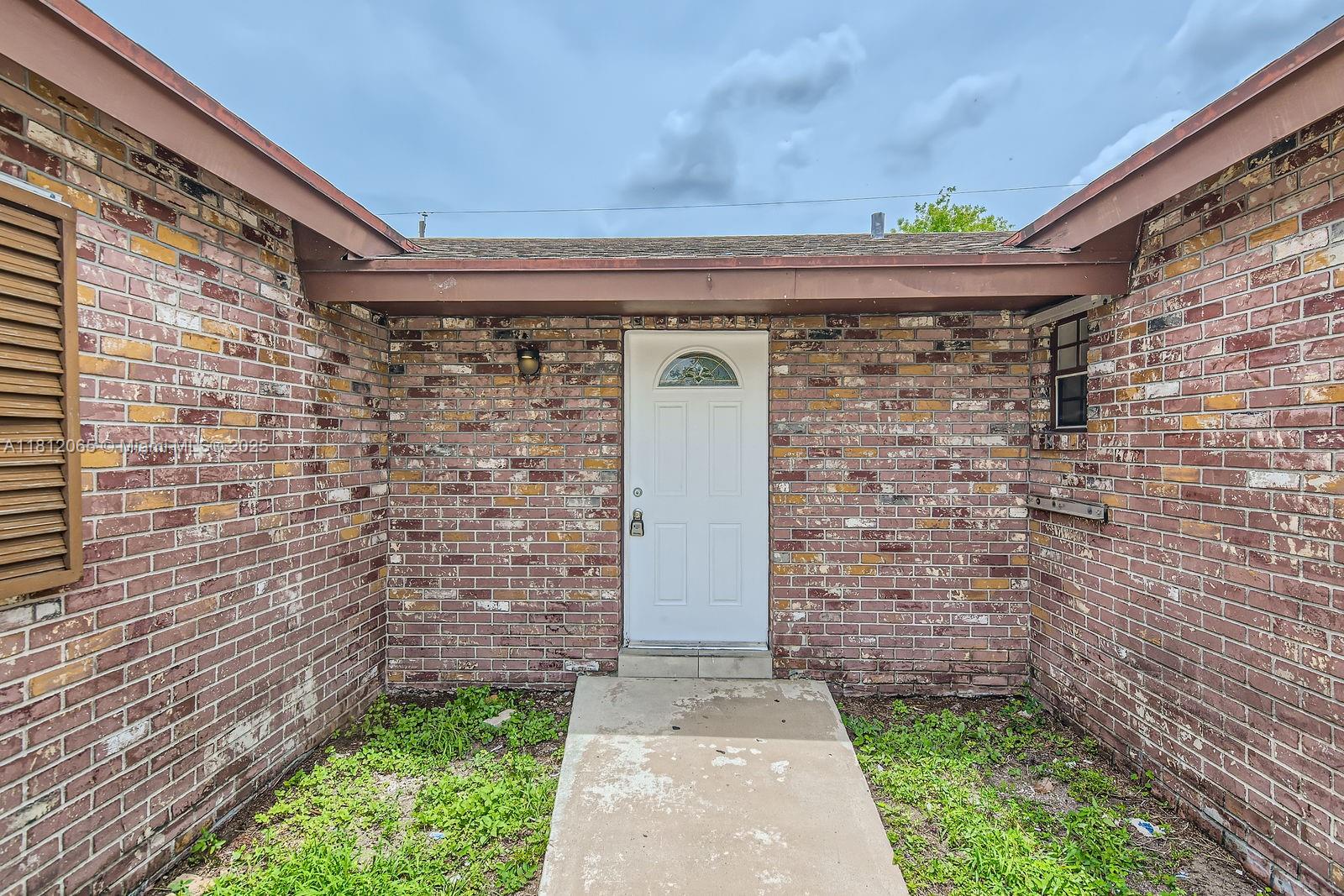 SANDALFOOT COVE SEC 5 - Residential