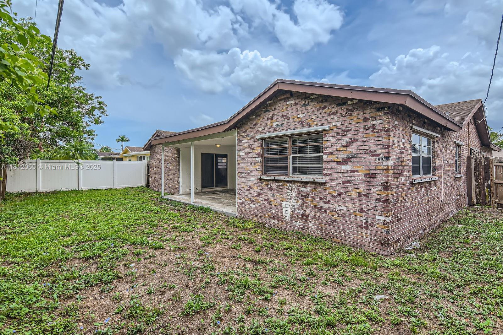 SANDALFOOT COVE SEC 5 - Residential