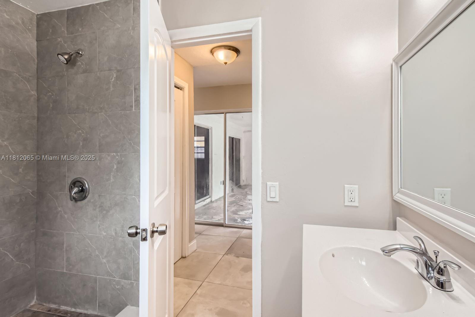 SANDALFOOT COVE SEC 5 - Residential