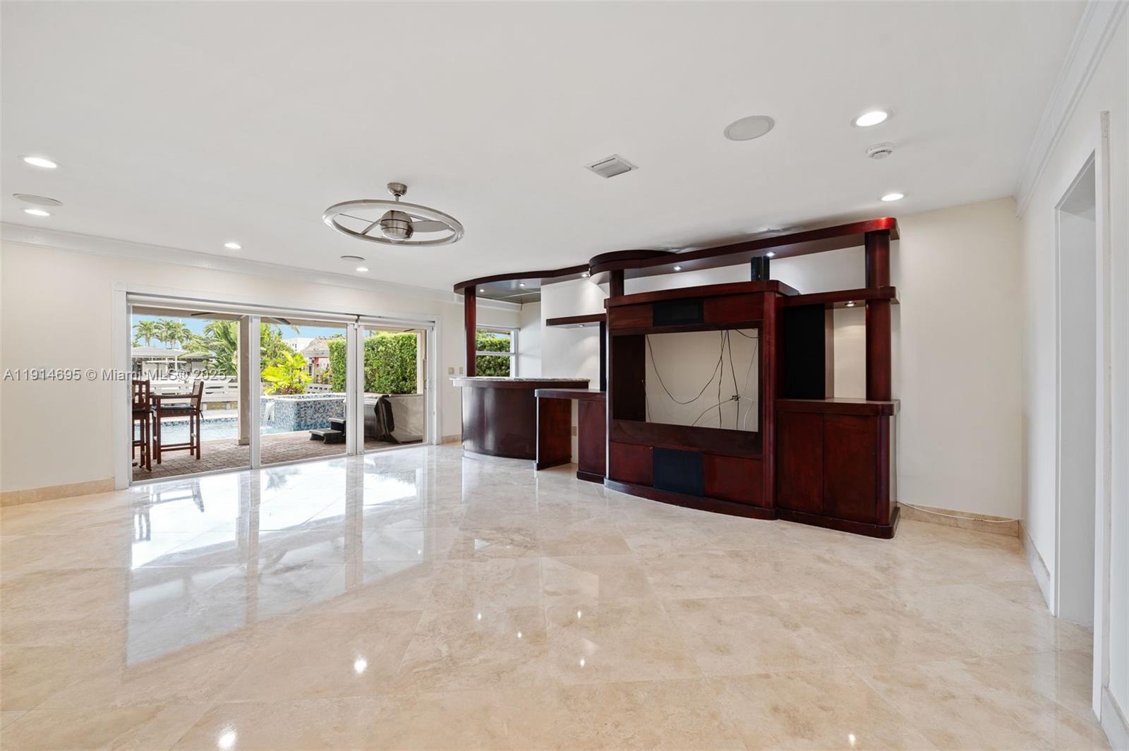 SANS SOUCI ESTATES - Residential