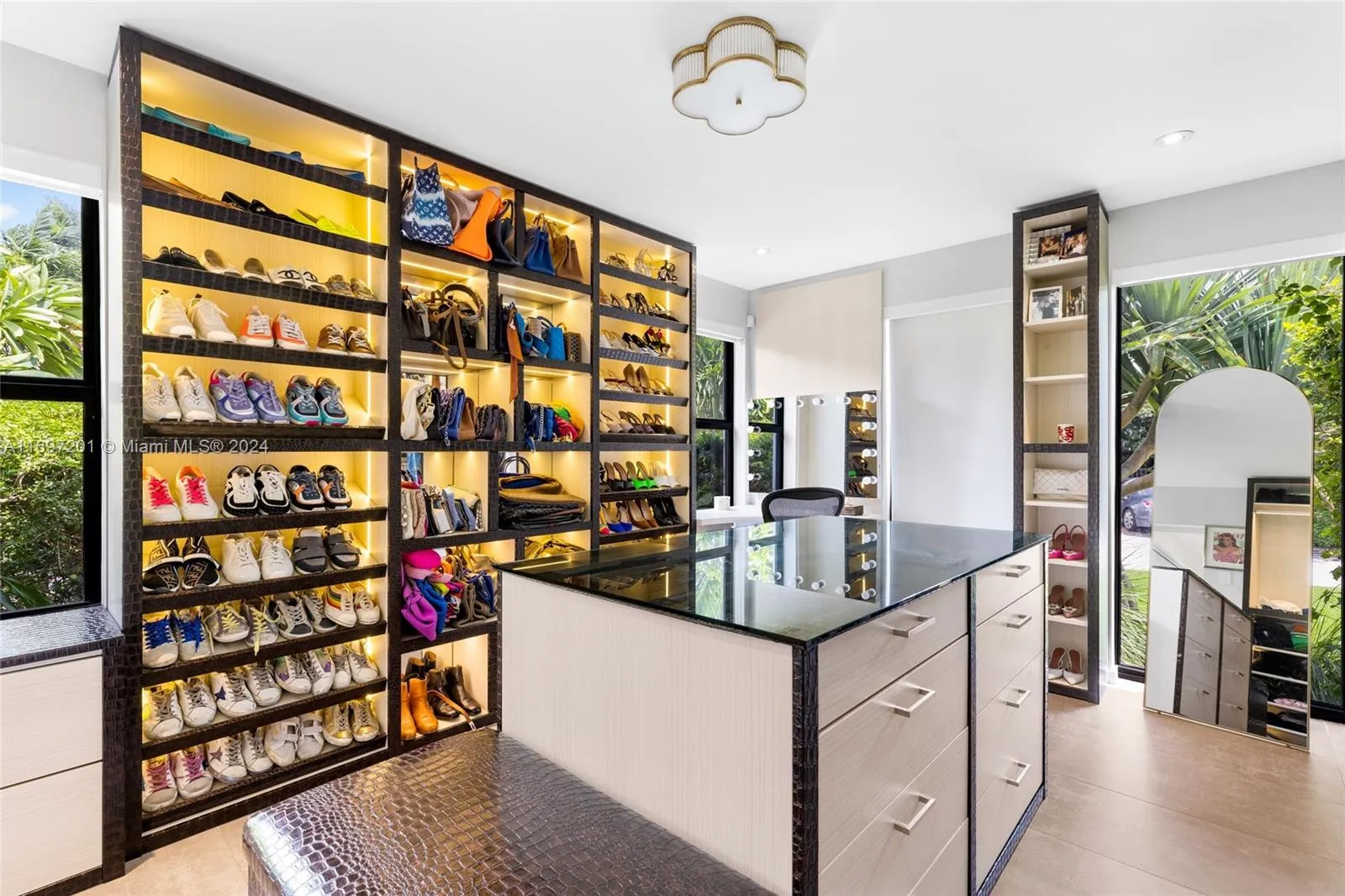 Miami Beach, Florida 33141, United States, 5 Bedrooms Bedrooms, ,6 BathroomsBathrooms,Residential,Active,31317