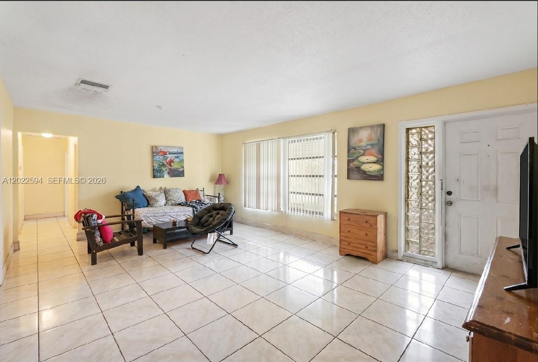 MAINLANDS OF TAMARAC LAKE - Residential