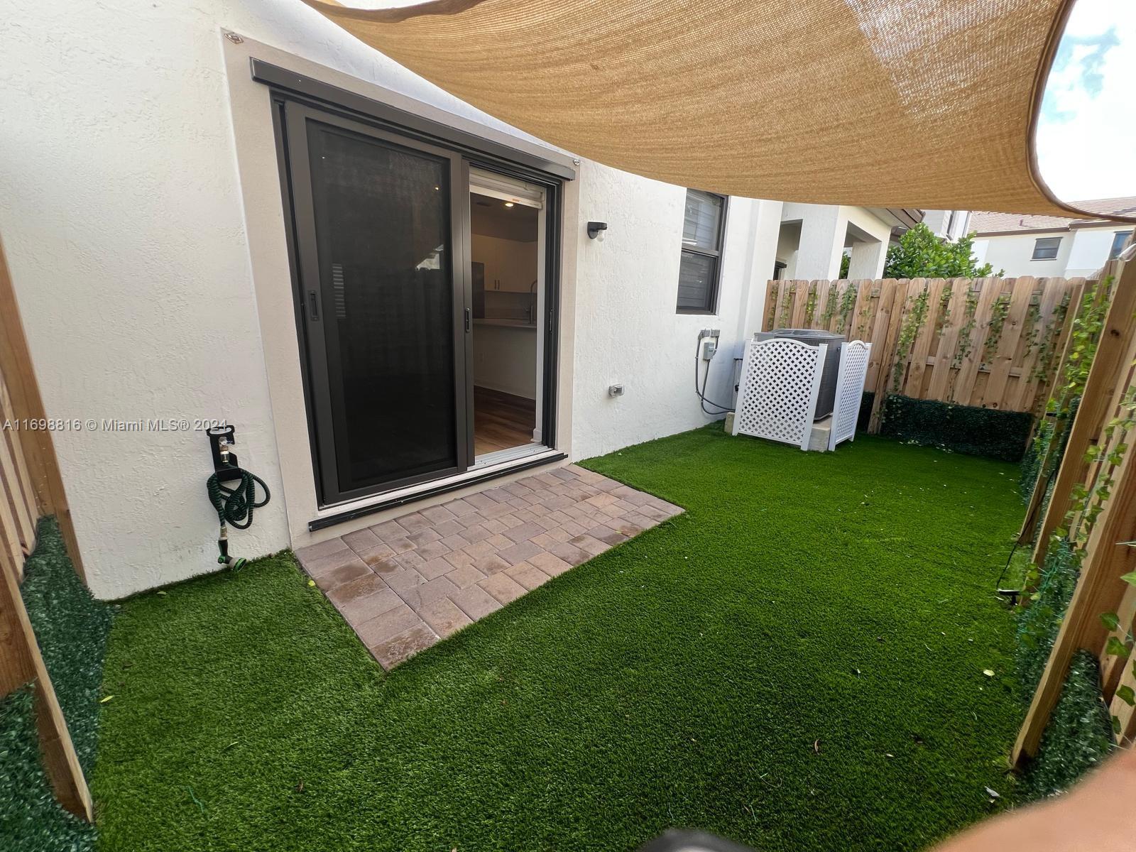 UNITED STATES - Residential Lease