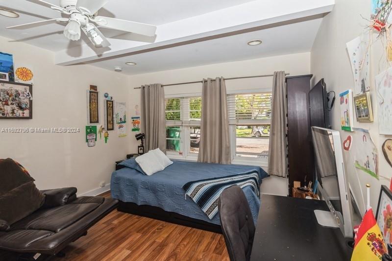 BISCAYNE KEY ESTATES - Residential