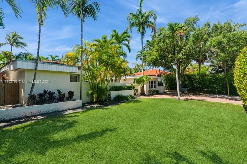 BISCAYNE KEY ESTATES - Residential