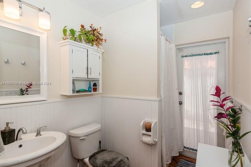 BISCAYNE KEY ESTATES - Residential