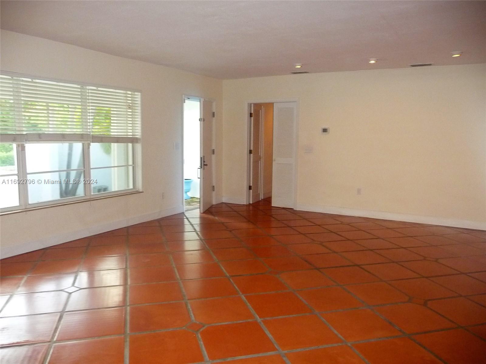 BISCAYNE KEY ESTATES - Residential