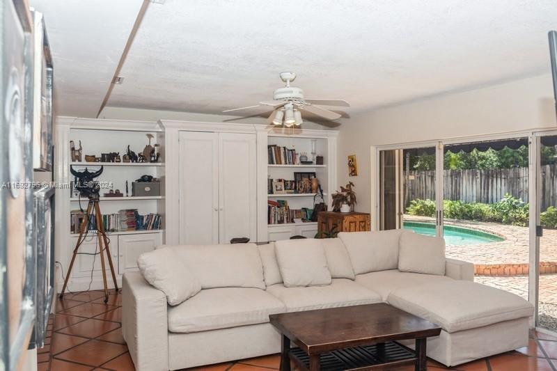 BISCAYNE KEY ESTATES - Residential