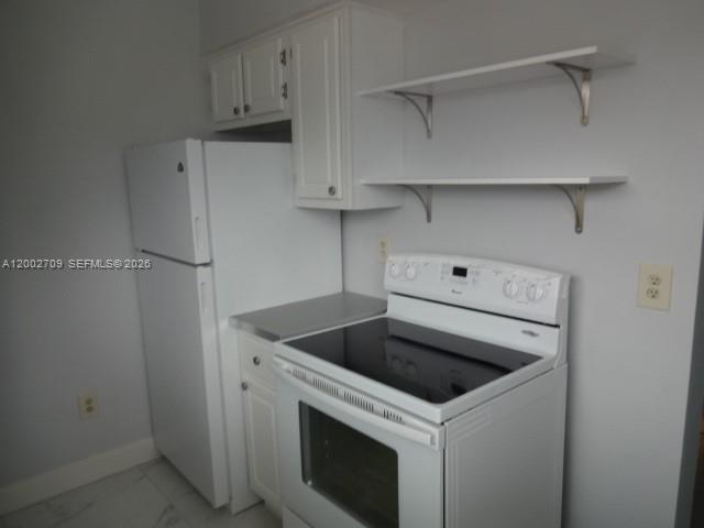 1190 Washington Cir 1190J