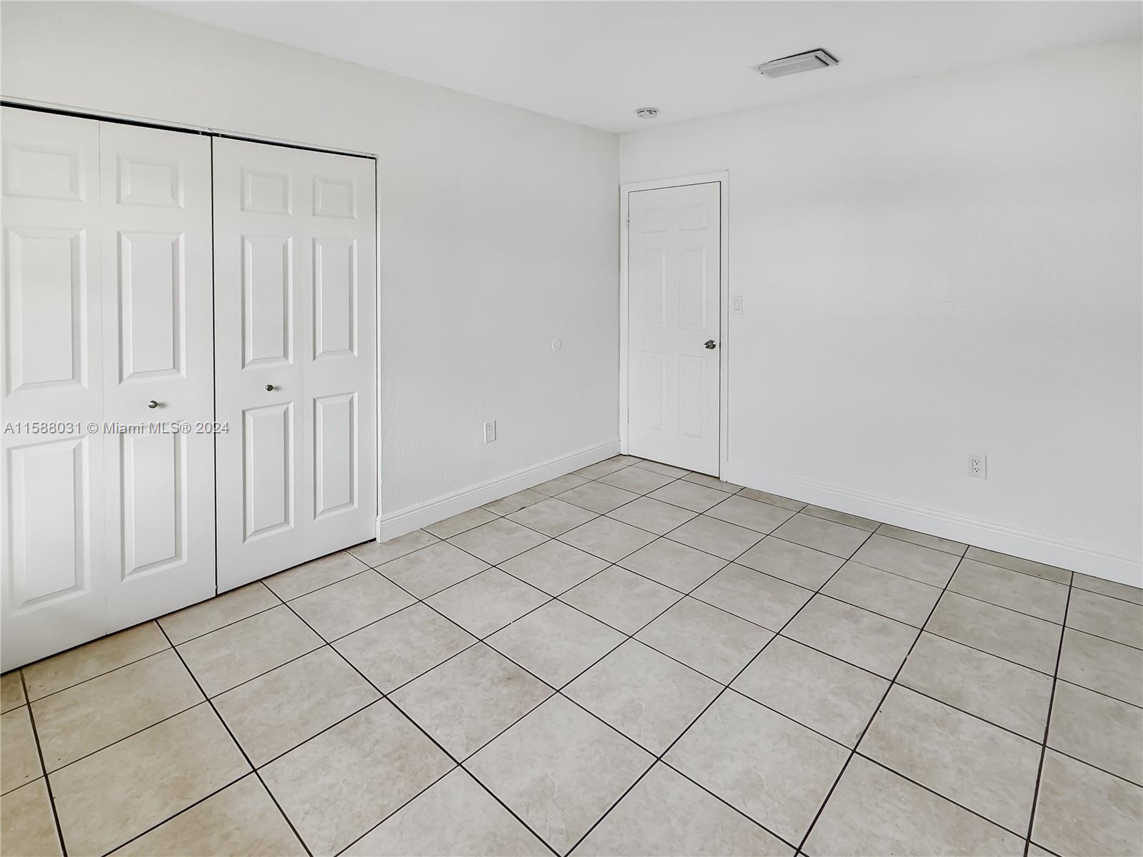 NOB HILL WEST CONDO - Residential