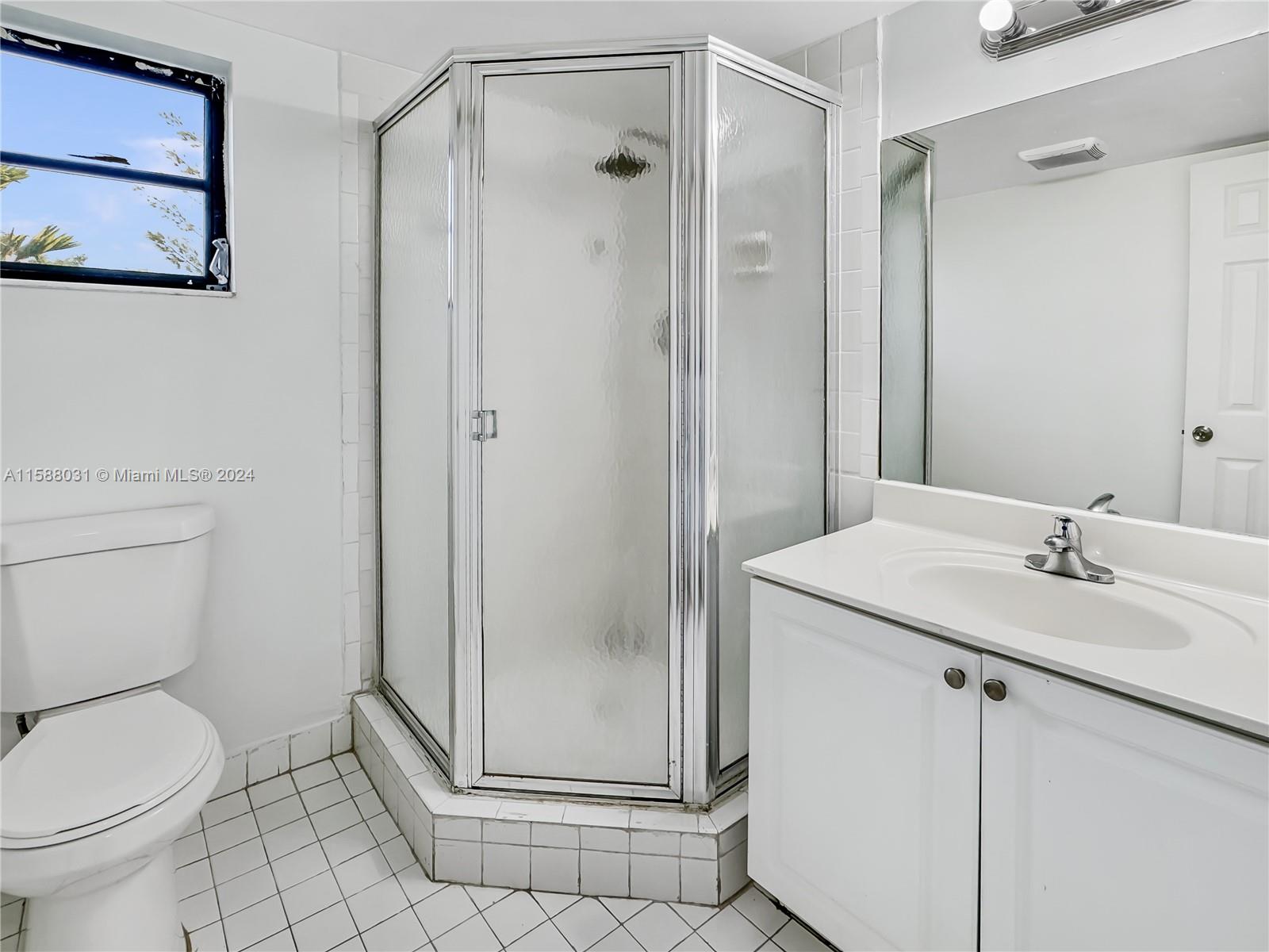 NOB HILL WEST CONDO - Residential