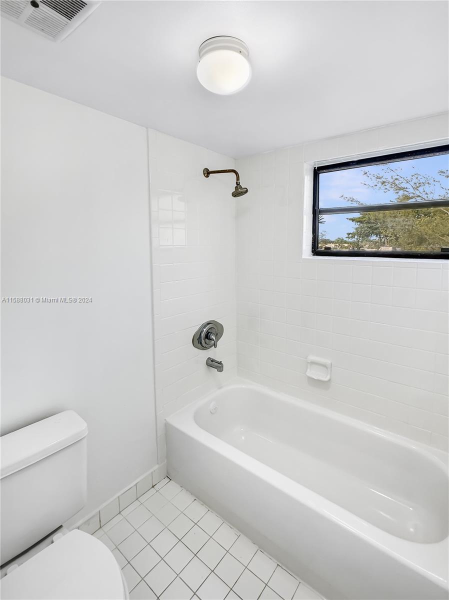 NOB HILL WEST CONDO - Residential