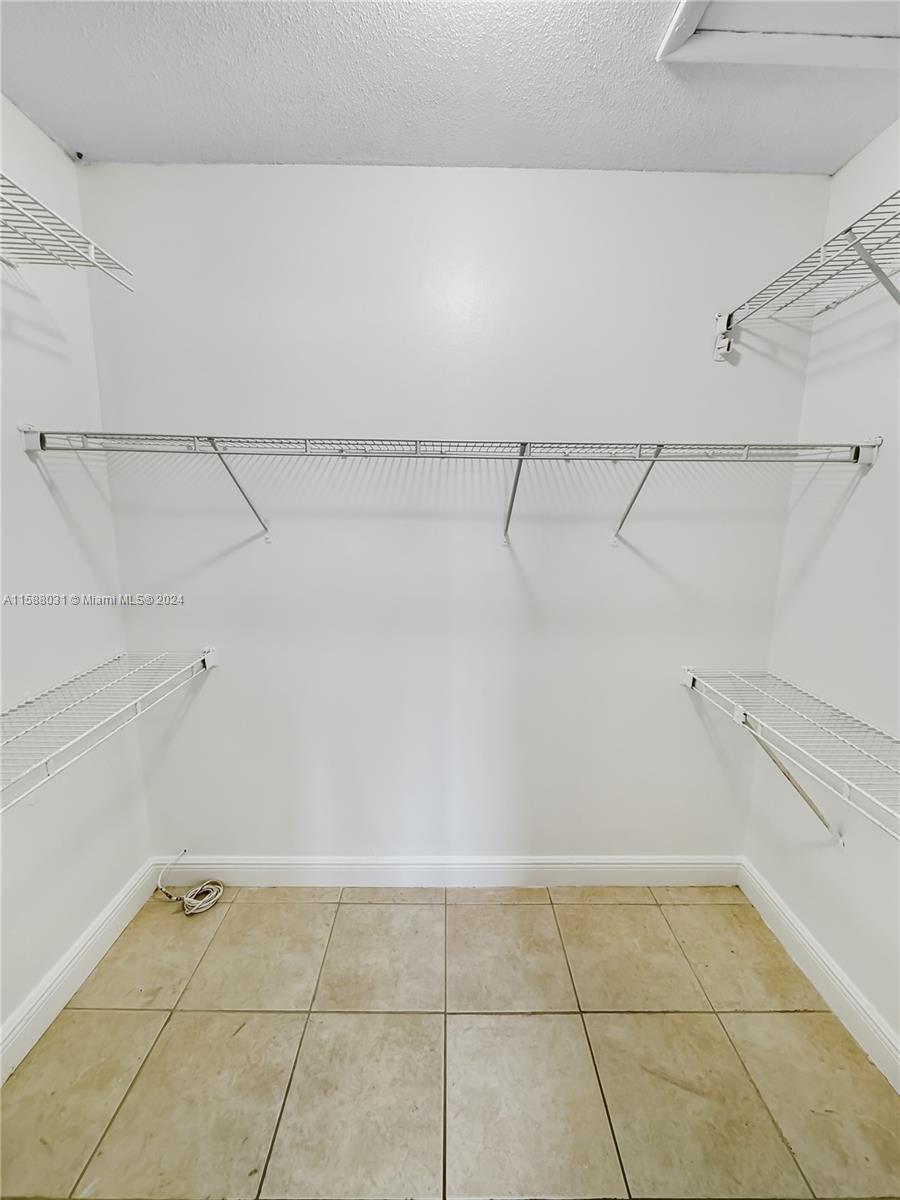 NOB HILL WEST CONDO - Residential