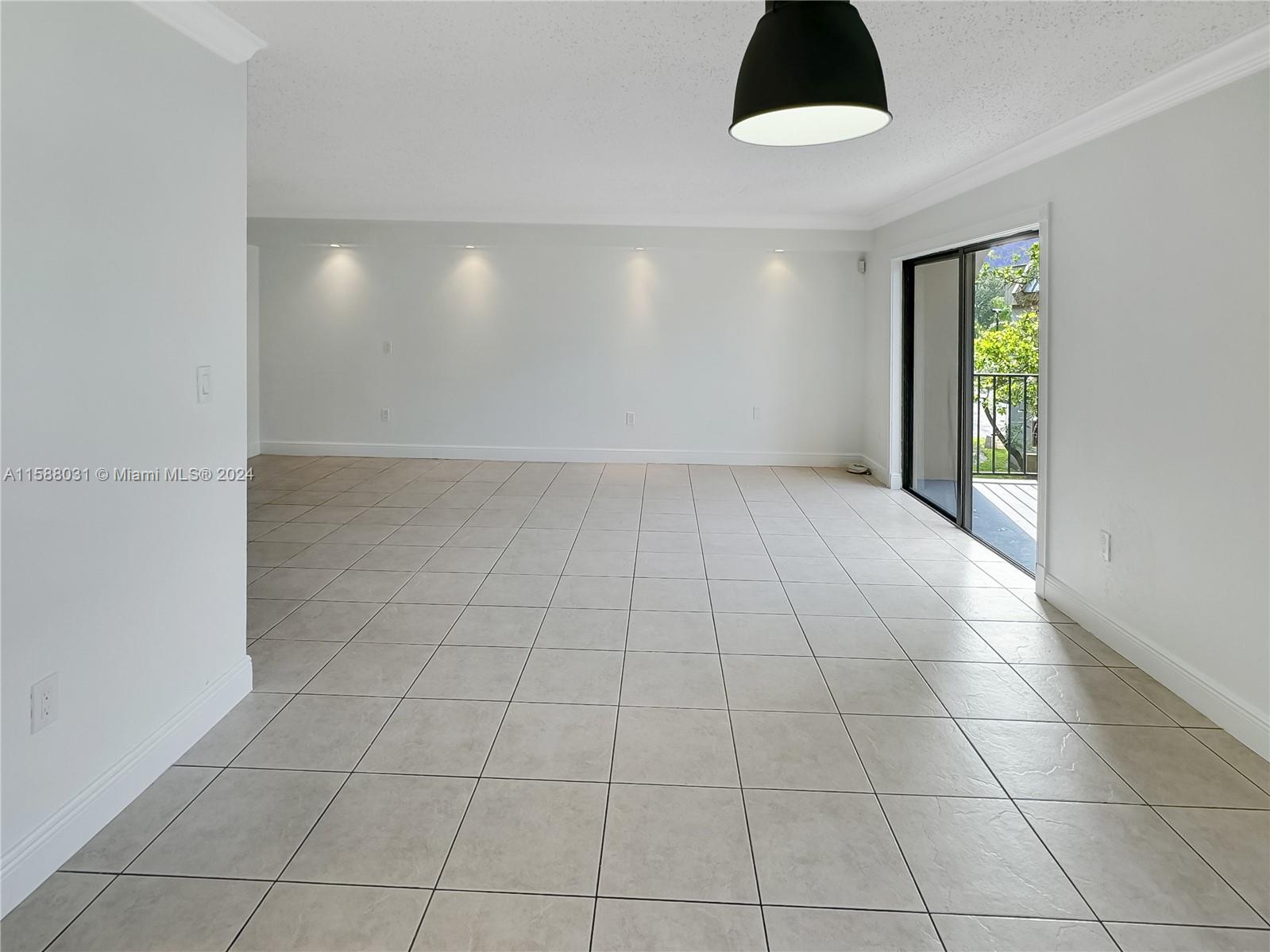 NOB HILL WEST CONDO - Residential