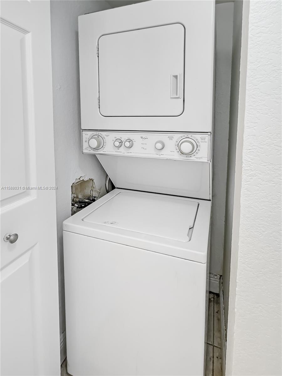 NOB HILL WEST CONDO - Residential