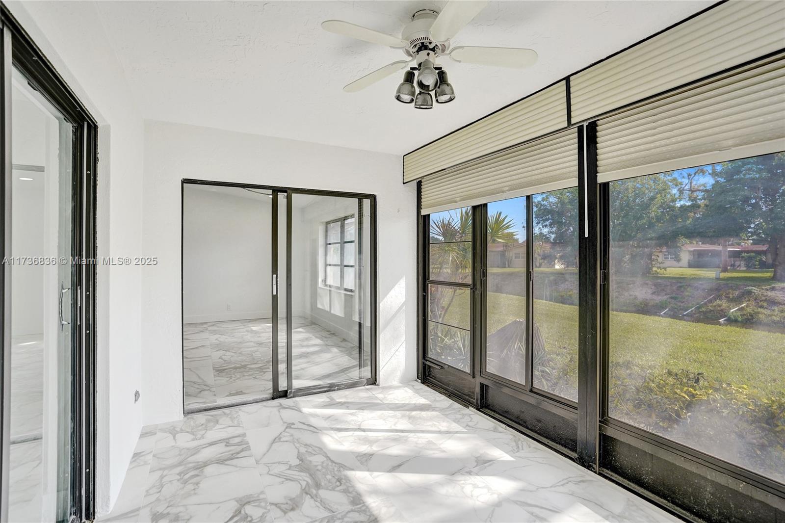 HUNTINGTON POINTE - Residential