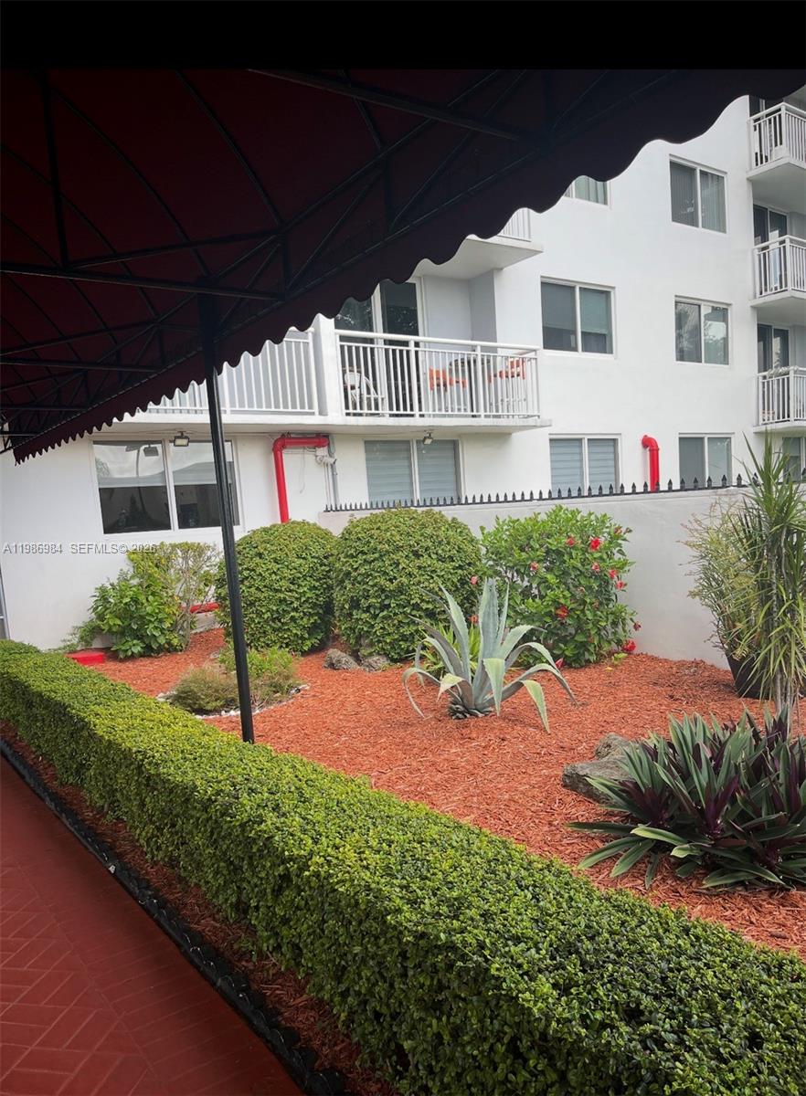 HARBOUR POINTE OF MIAMI C - Residential Lease