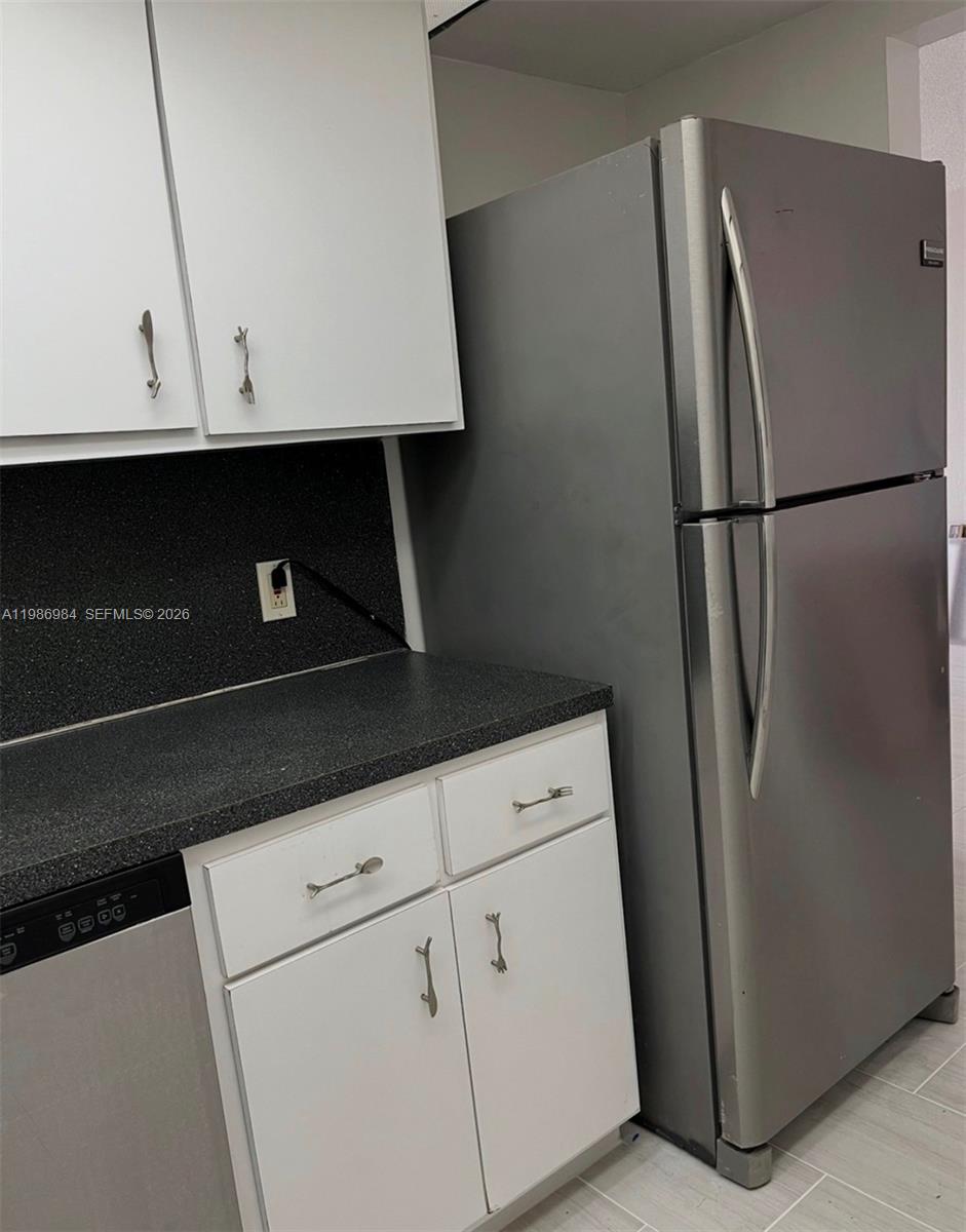 HARBOUR POINTE OF MIAMI C - Residential Lease