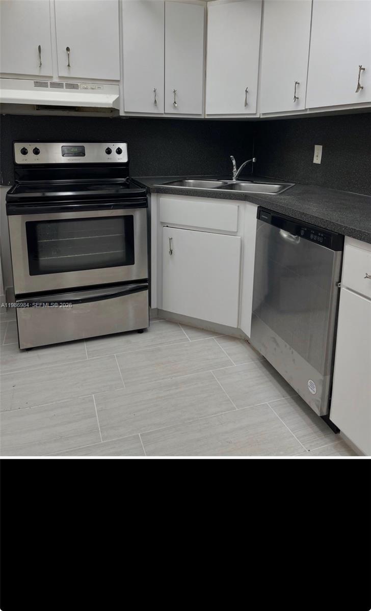 HARBOUR POINTE OF MIAMI C - Residential Lease