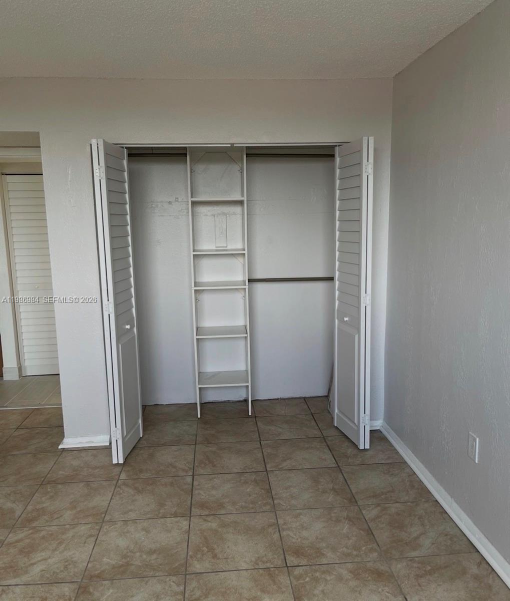 HARBOUR POINTE OF MIAMI C - Residential Lease