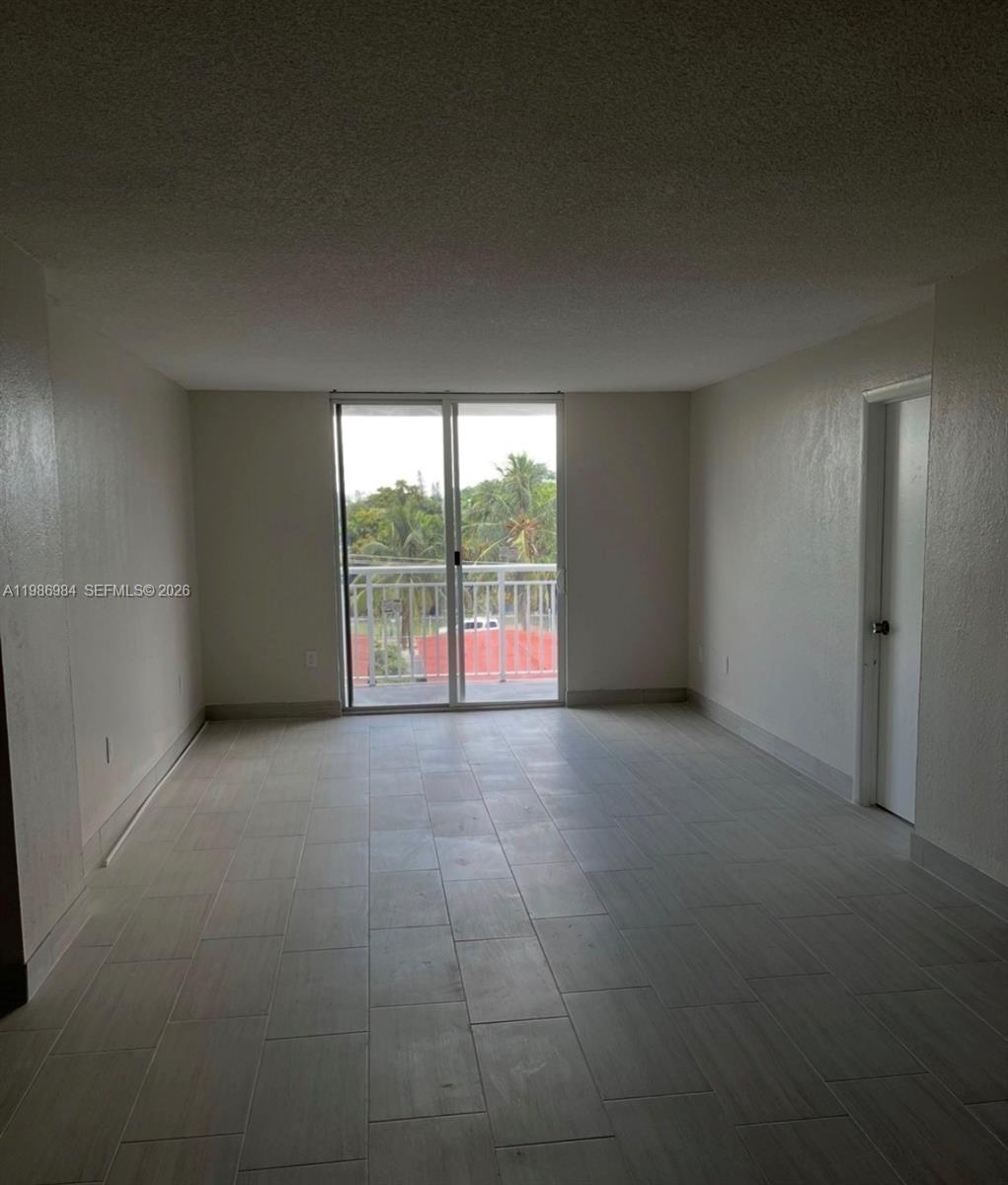 1251 NE 108th St 408