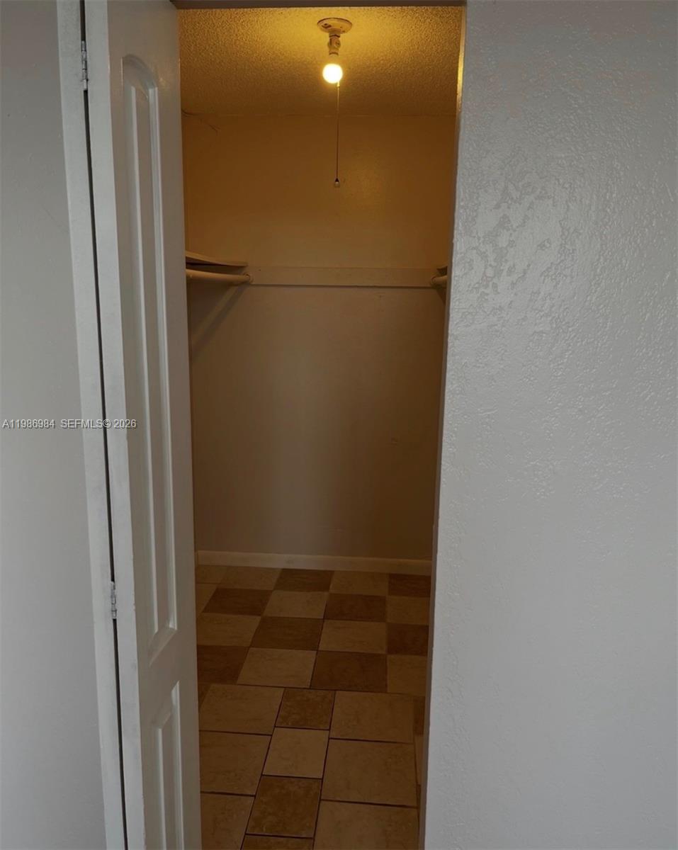 HARBOUR POINTE OF MIAMI C - Residential Lease