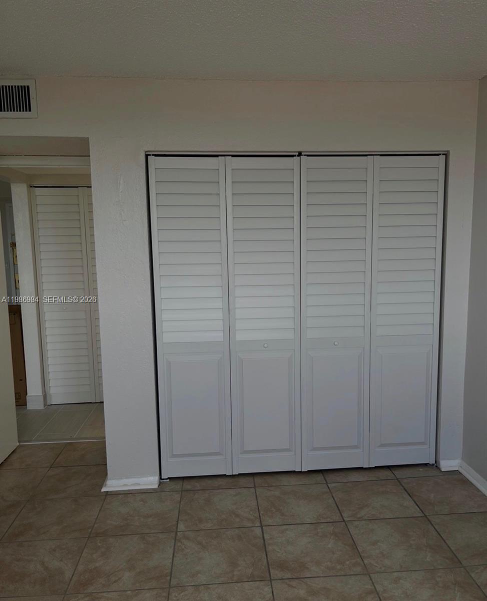 HARBOUR POINTE OF MIAMI C - Residential Lease