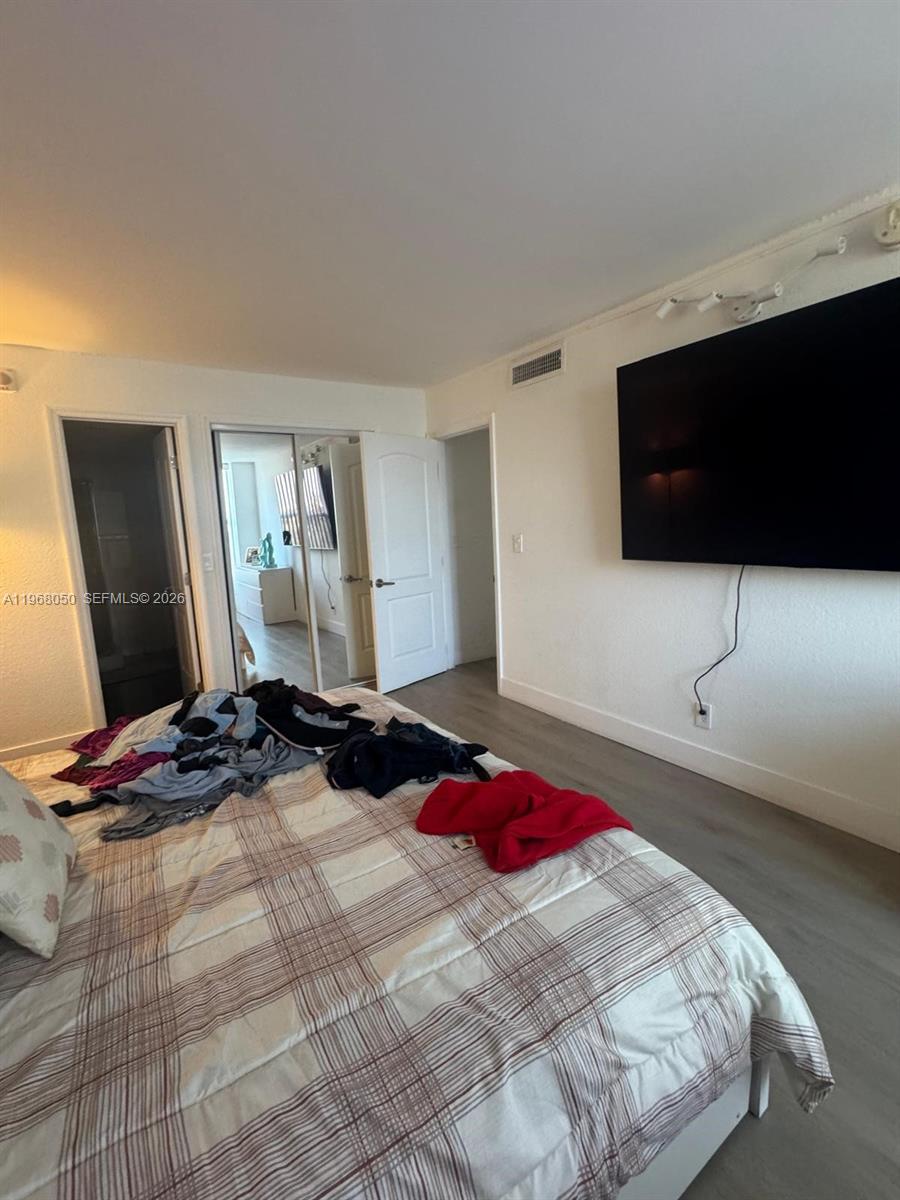 KEYSTONE TOWERS CONDO - Residential