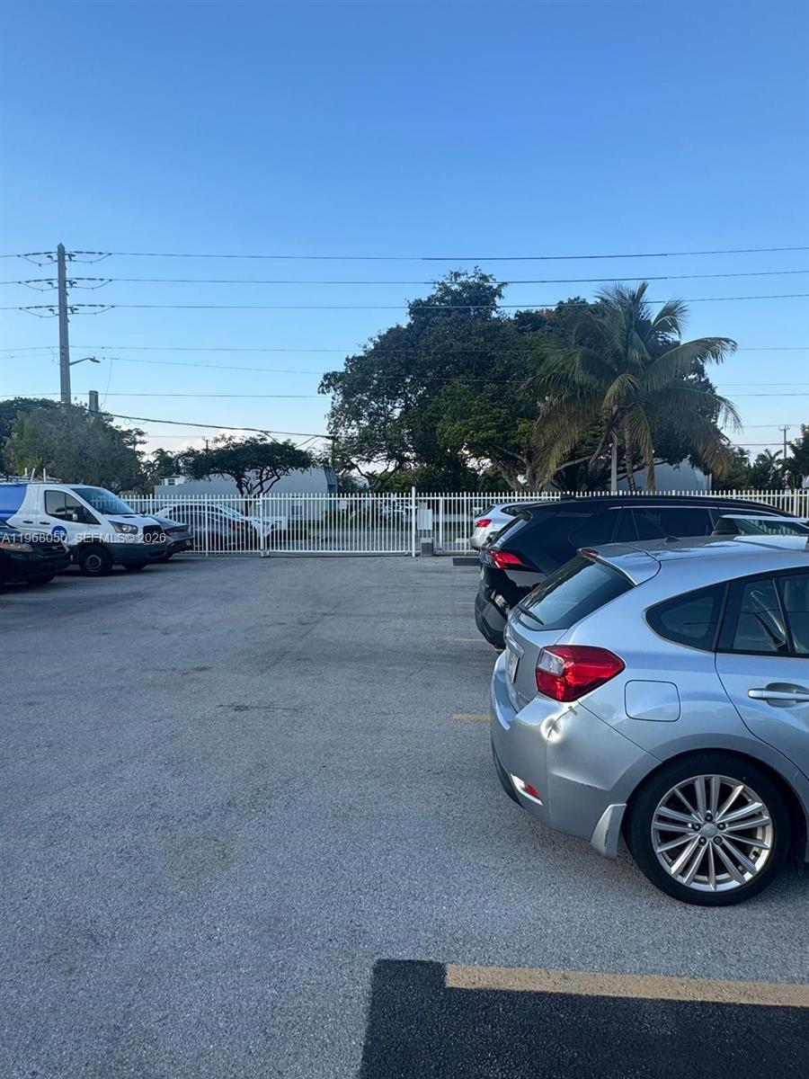 KEYSTONE TOWERS CONDO - Residential