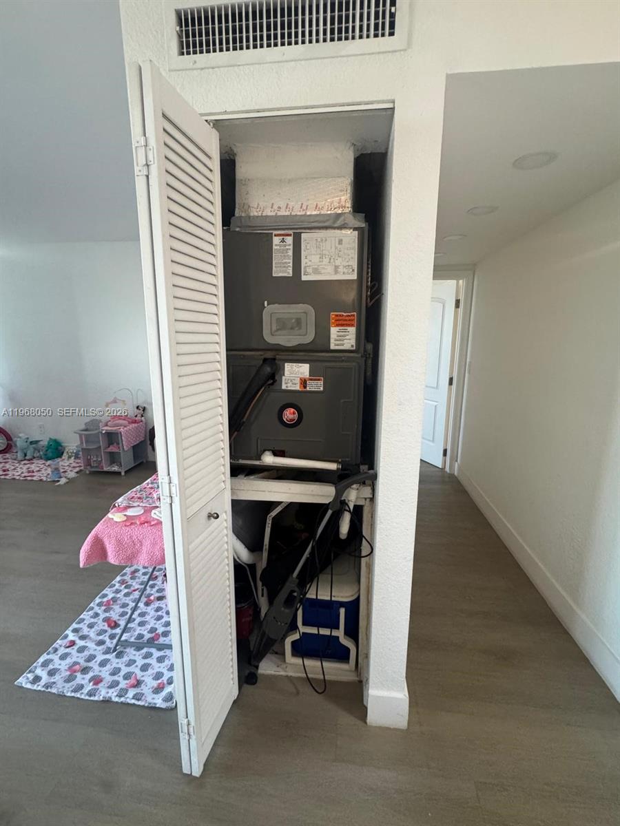 KEYSTONE TOWERS CONDO - Residential