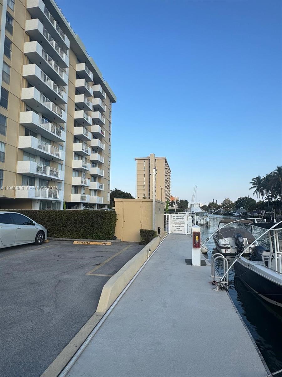 KEYSTONE TOWERS CONDO - Residential