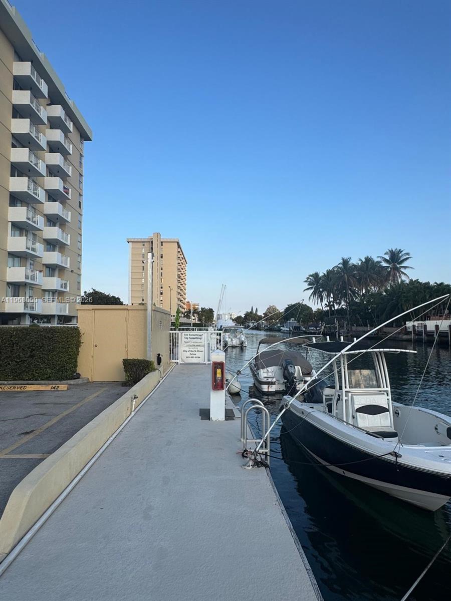 KEYSTONE TOWERS CONDO - Residential