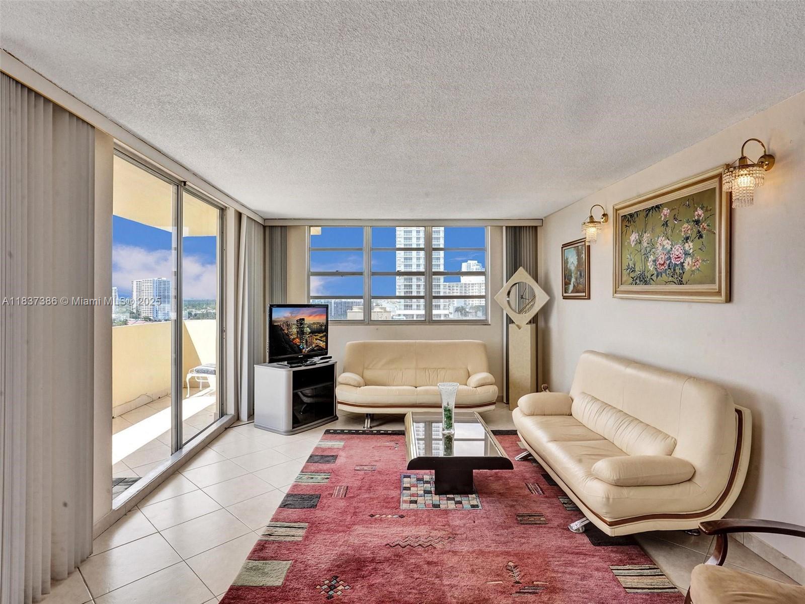 1833 S Ocean Dr 1511