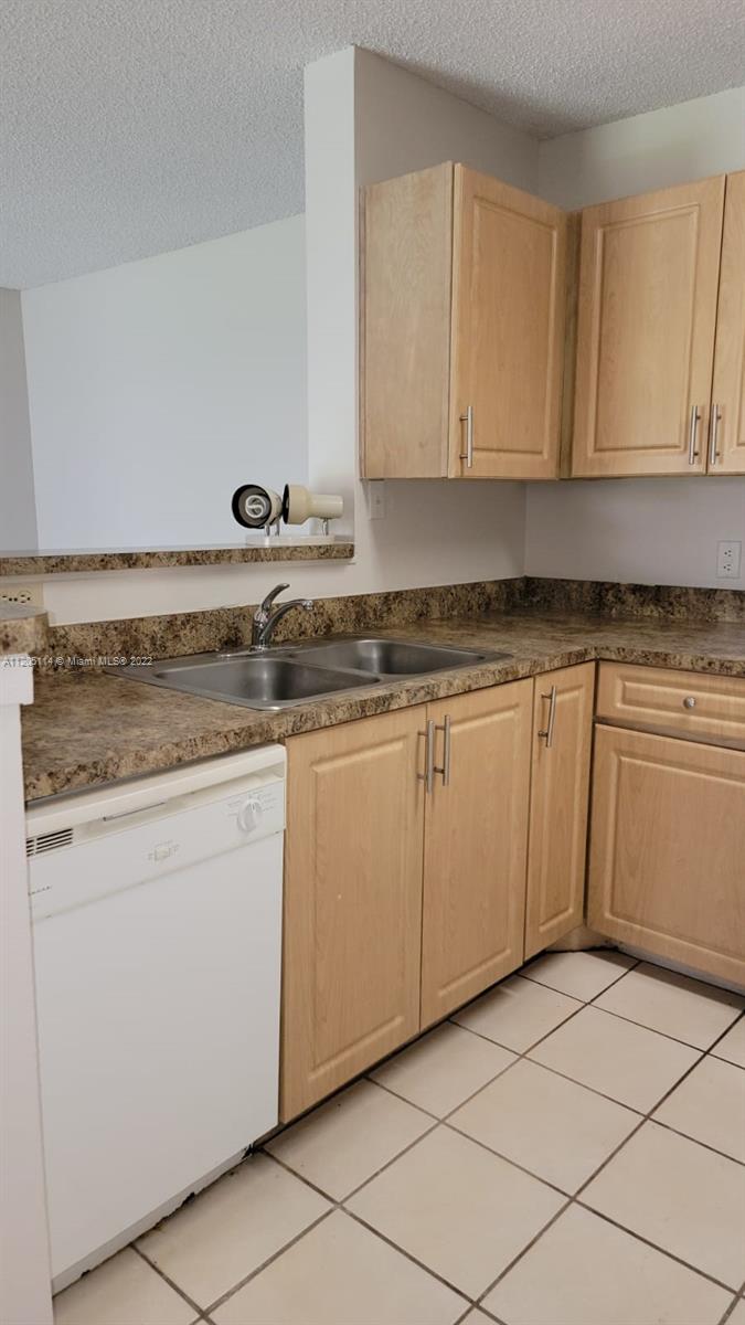 ATLANTIC SPRINGS CONDO - Residential Lease