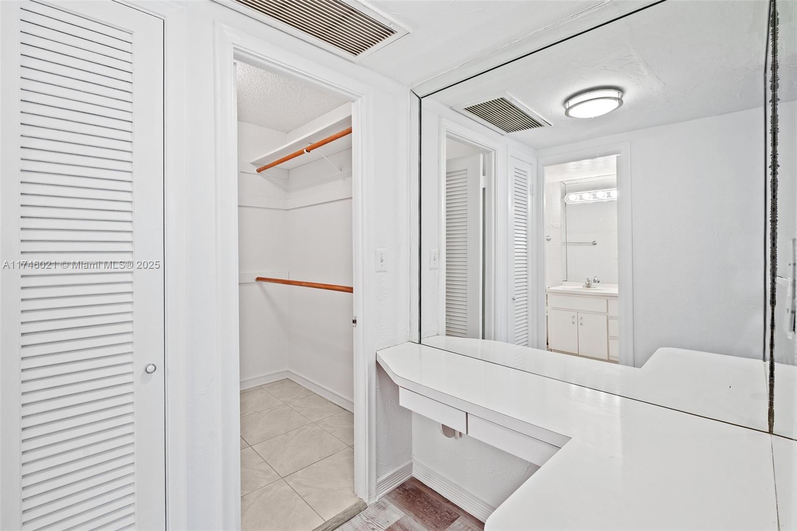 ROYAL EMBASSY CONDO - Residential