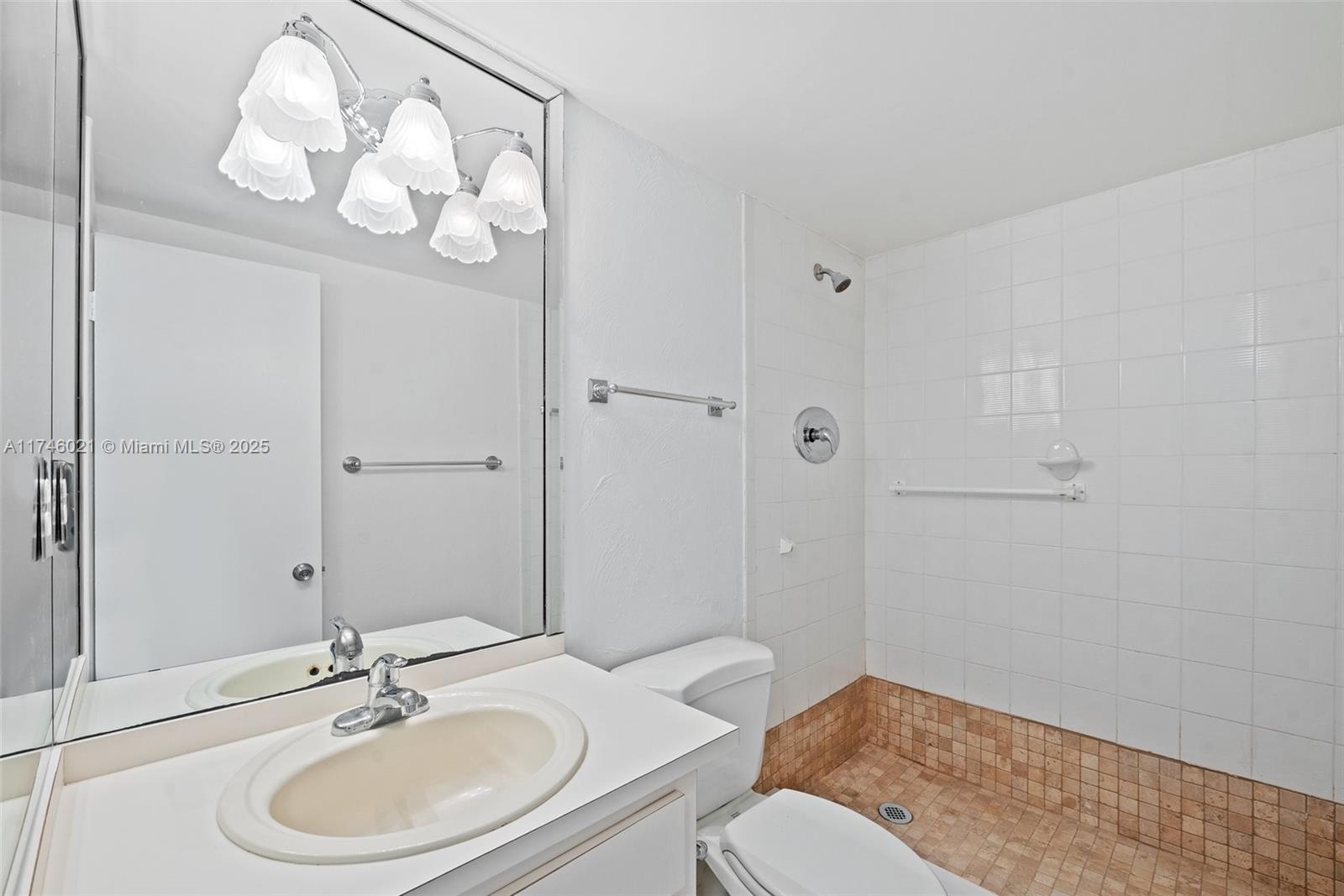 ROYAL EMBASSY CONDO - Residential