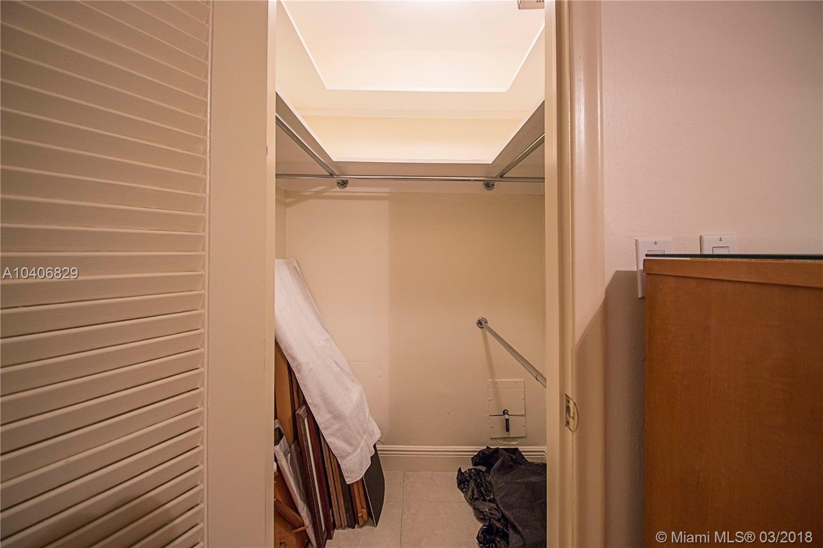 BOCA VERDE EAST CONDO - Residential