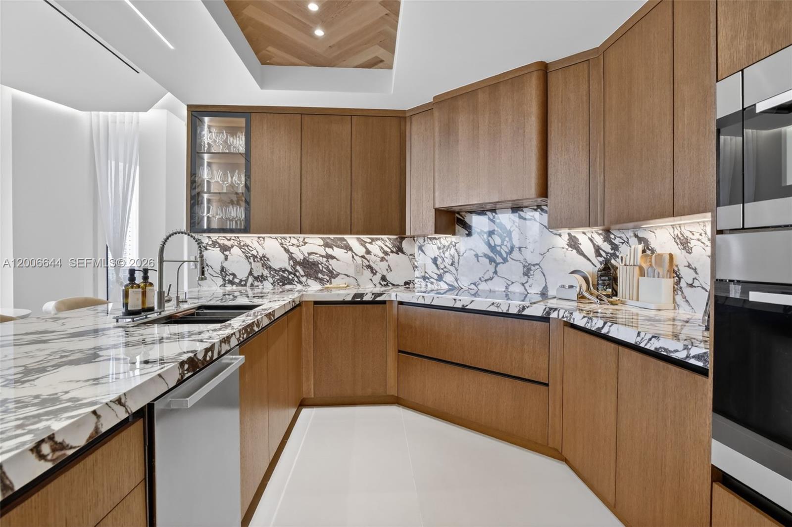 BELLINI AT WILLIAMS ISLAN - Residential