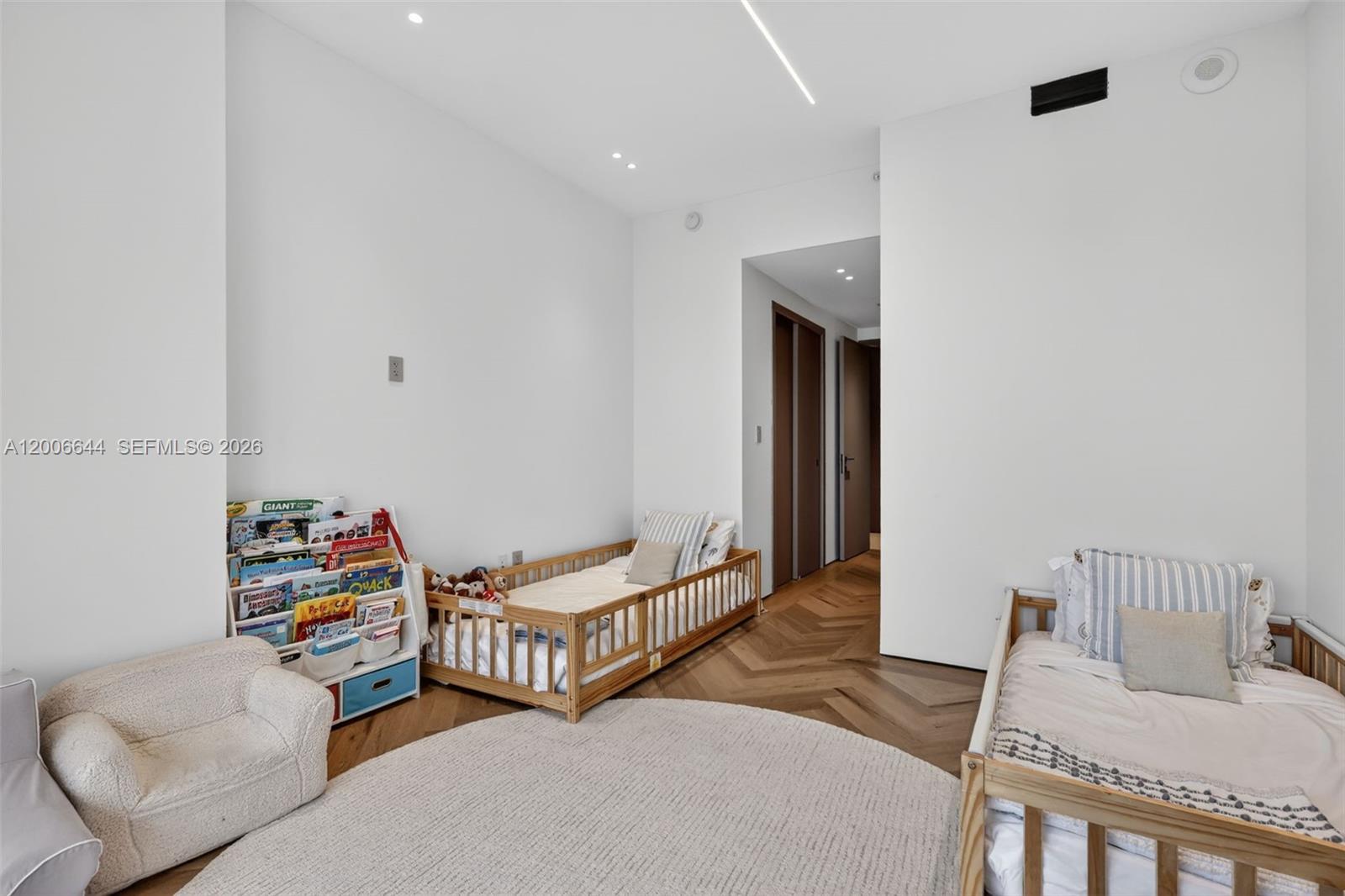 BELLINI AT WILLIAMS ISLAN - Residential