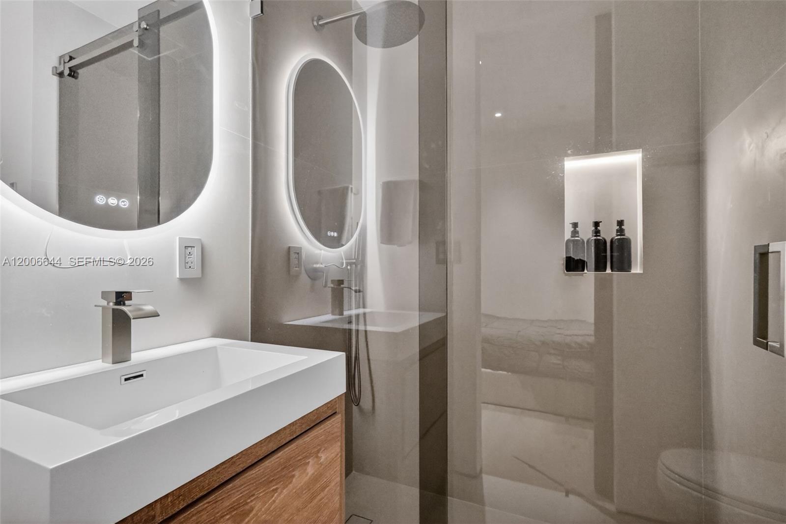 BELLINI AT WILLIAMS ISLAN - Residential