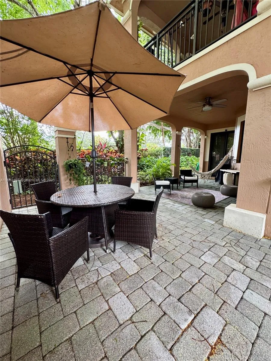 Weston, Florida 33332, United States, 3 Bedrooms Bedrooms, ,2 BathroomsBathrooms,Residential,Active,194902