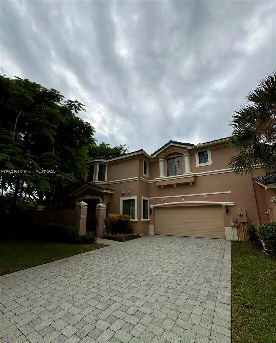 Weston, Florida 33332, United States, 3 Bedrooms Bedrooms, ,2 BathroomsBathrooms,Residential,Active,194902