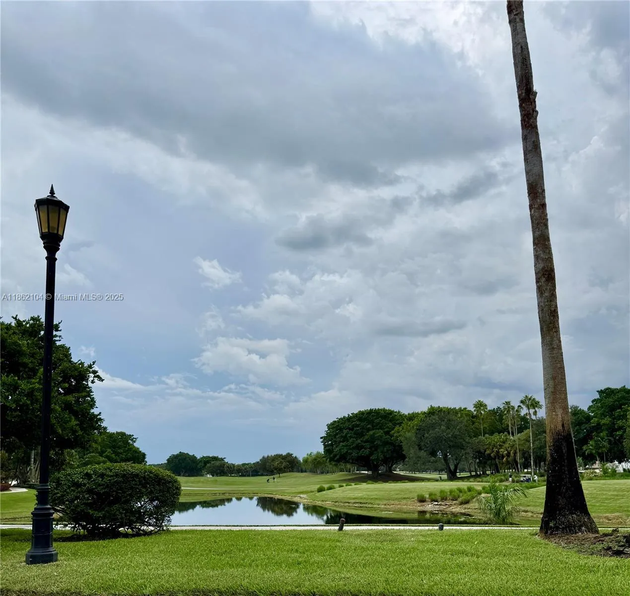 Weston, Florida 33332, United States, 3 Bedrooms Bedrooms, ,2 BathroomsBathrooms,Residential,Active,194902