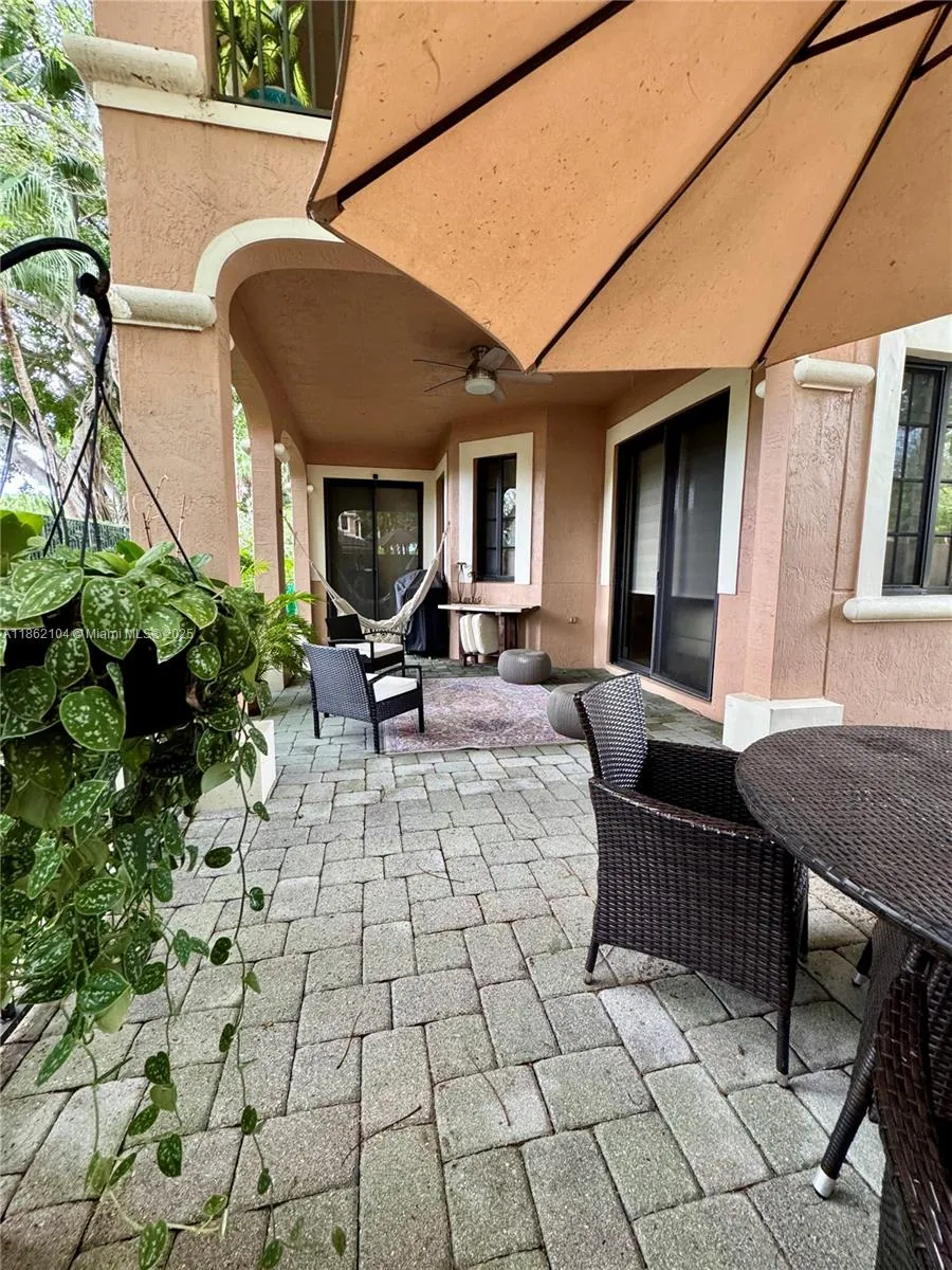 Weston, Florida 33332, United States, 3 Bedrooms Bedrooms, ,2 BathroomsBathrooms,Residential,Active,194902